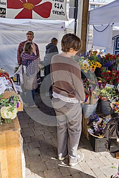 Shopping for Flowers